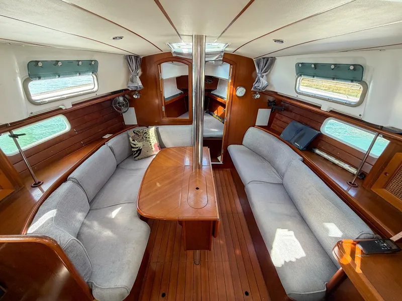 Slide: The Image of Beneteau 36 CC 1998 - 3
