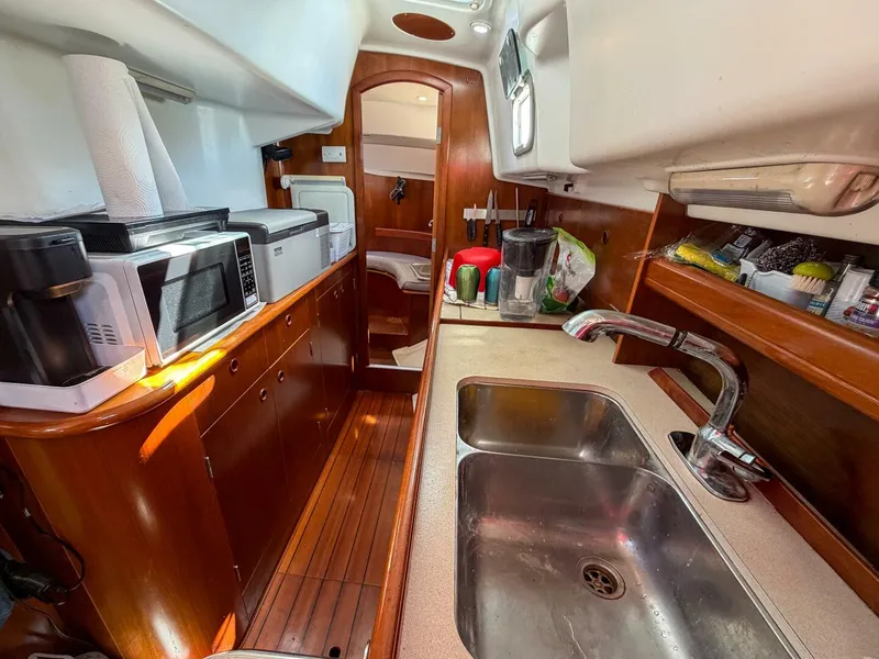 Slide: The Image of Beneteau 36 CC 1998 - 30