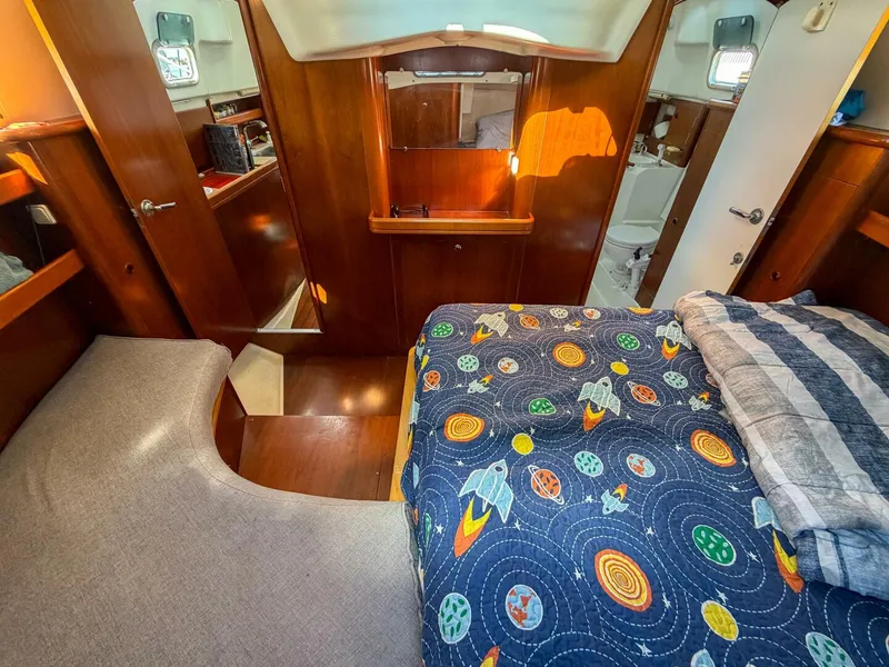 Slide: The Image of Beneteau 36 CC 1998 - 34