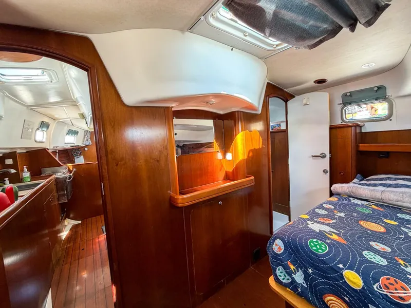 Slide: The Image of Beneteau 36 CC 1998 - 37