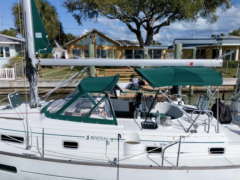 Slide: The Image of Beneteau 36 CC 1998 - 48