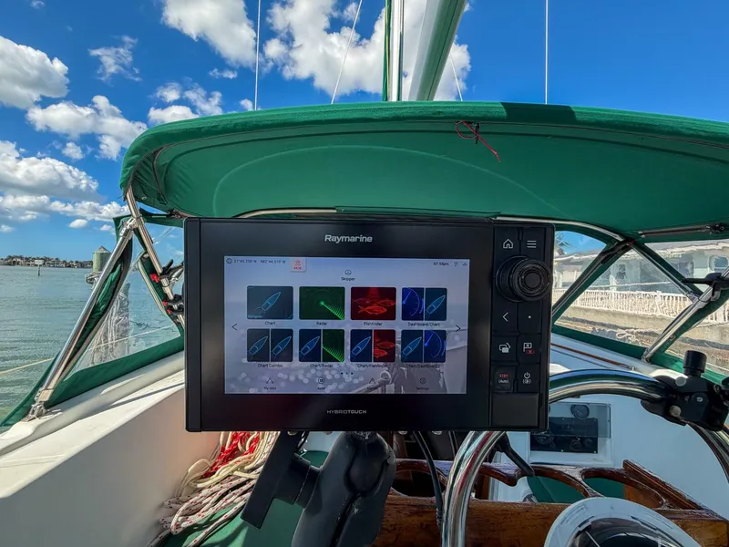 Slide: The Image of Beneteau 36 CC 1998 - 53