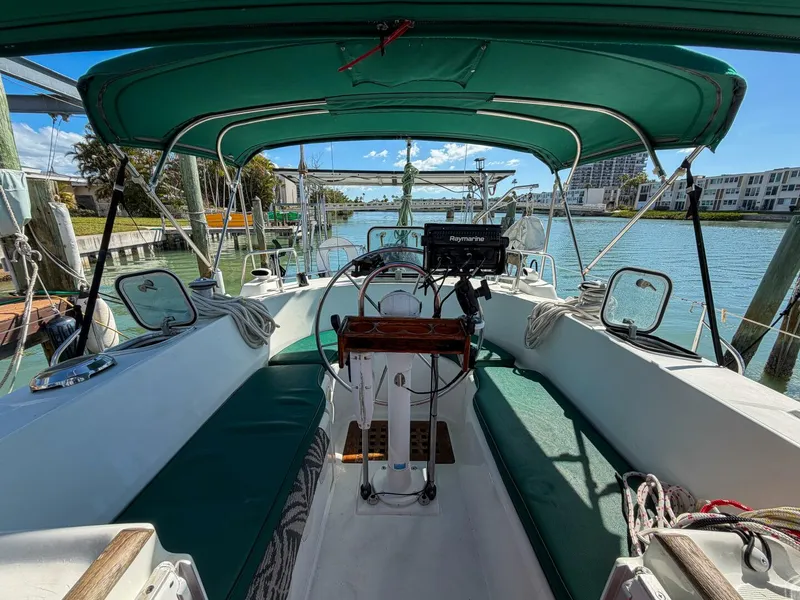 Slide: The Image of Beneteau 36 CC 1998 - 58