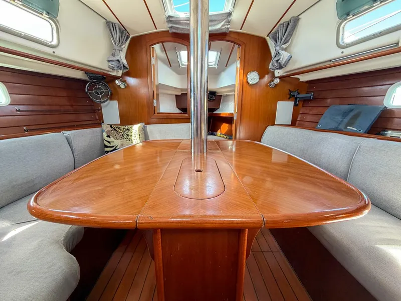 Slide: The Image of Beneteau 36 CC 1998 - 6