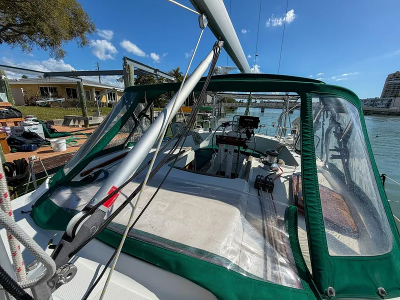 Slide: The Image of Beneteau 36 CC 1998 - 69