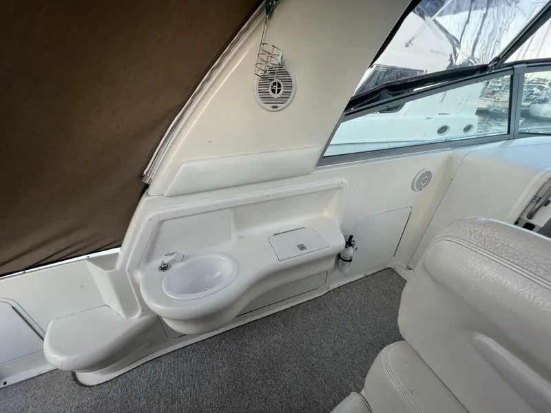 Slide: The Image of Sea Ray 310 Sundancer 1999 - 12