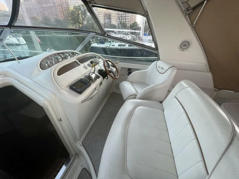 Slide: The Image of Sea Ray 310 Sundancer 1999 - 9