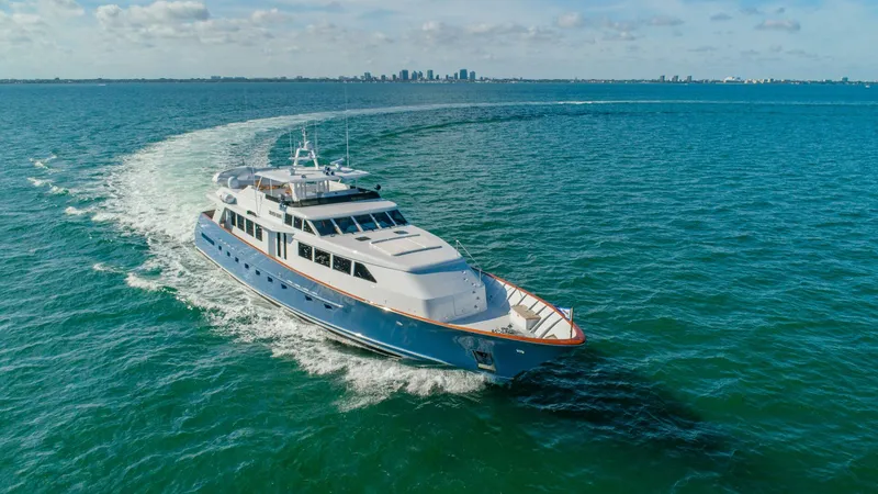 The Image of Burger Raised Pilothouse 1998 - 0