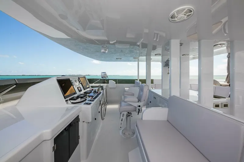 Slide: The Image of Burger Raised Pilothouse 1998 - 41