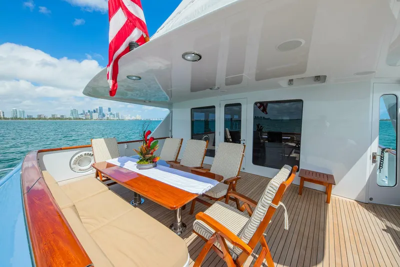 Slide: The Image of Burger Raised Pilothouse 1998 - 48