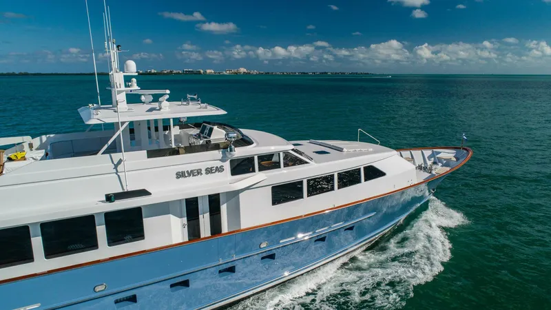 Slide: The Image of Burger Raised Pilothouse 1998 - 51