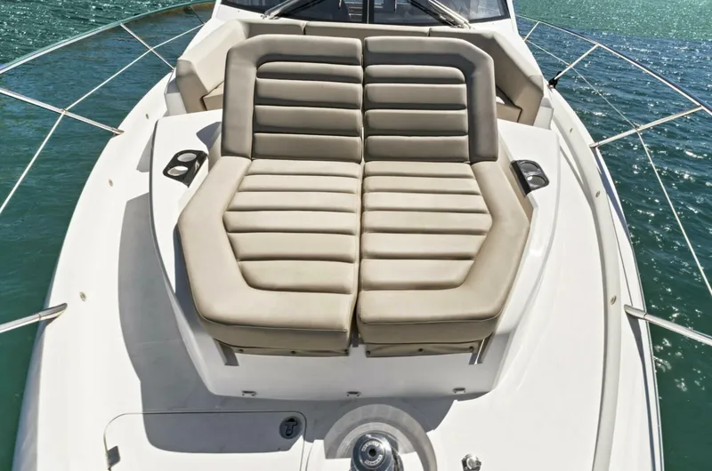Slide: The Image of Sunseeker Manhattan 66 2019 - 12