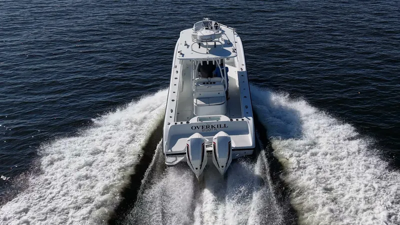 Slide: The Image of Yellowfin 32 Offshore 2021 - 2