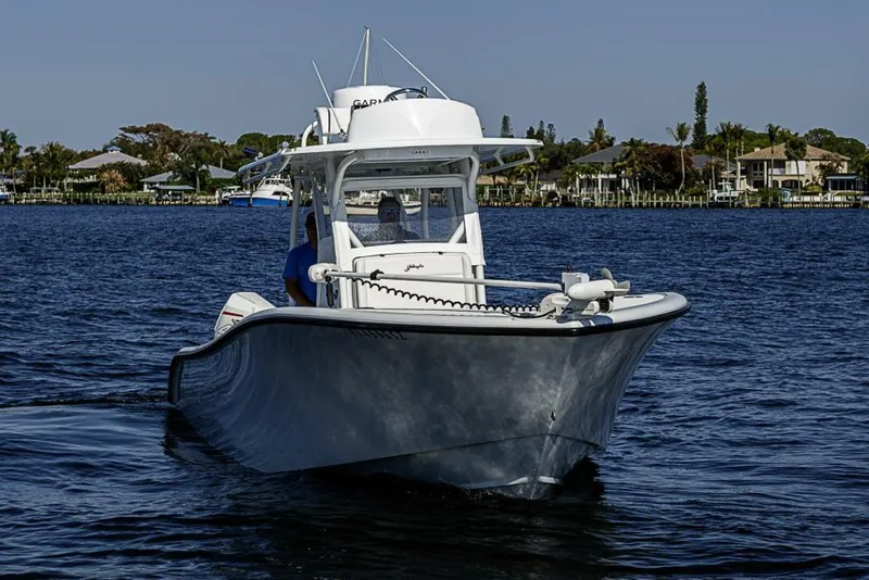 Slide: The Image of Yellowfin 32 Offshore 2021 - 20