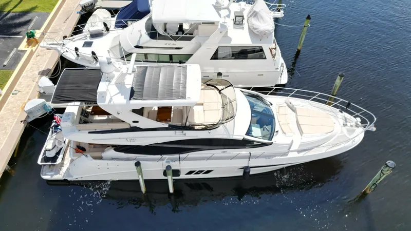 The Image of Sea Ray L590 Fly 2016 - 0