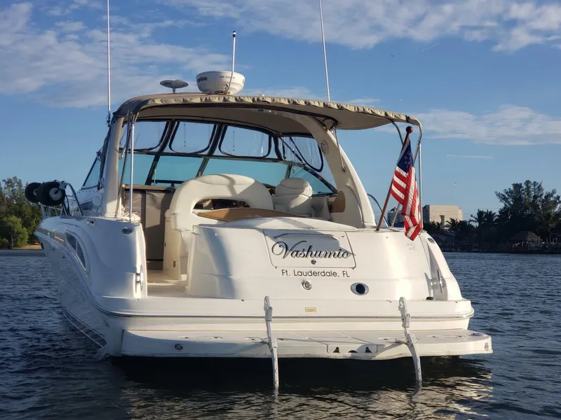 Slide: The Image of Sea Ray 410 Express Cruiser 2003 - 3