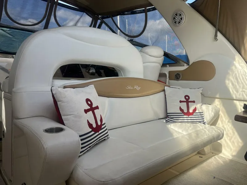 Slide: The Image of Sea Ray 410 Express Cruiser 2003 - 6