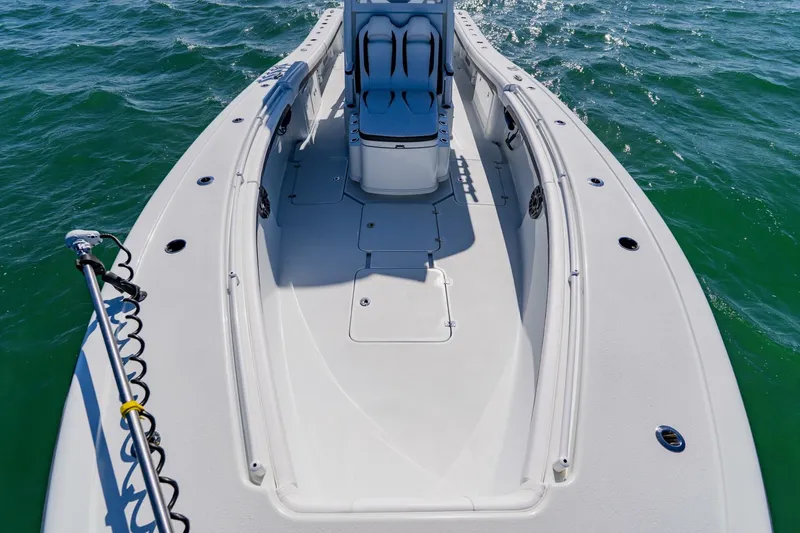 Slide: The Image of Yellowfin 36 Offshore 2025 - 14