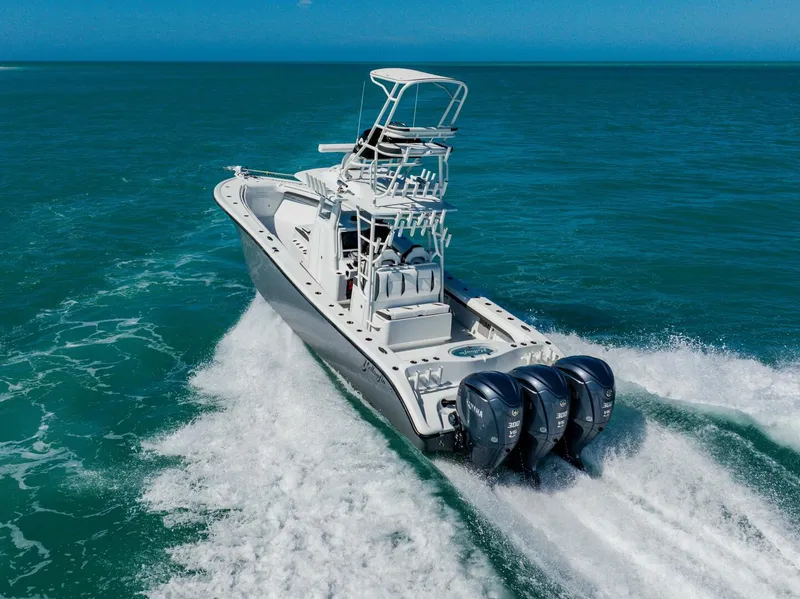 Slide: The Image of Yellowfin 36 Offshore 2025 - 6