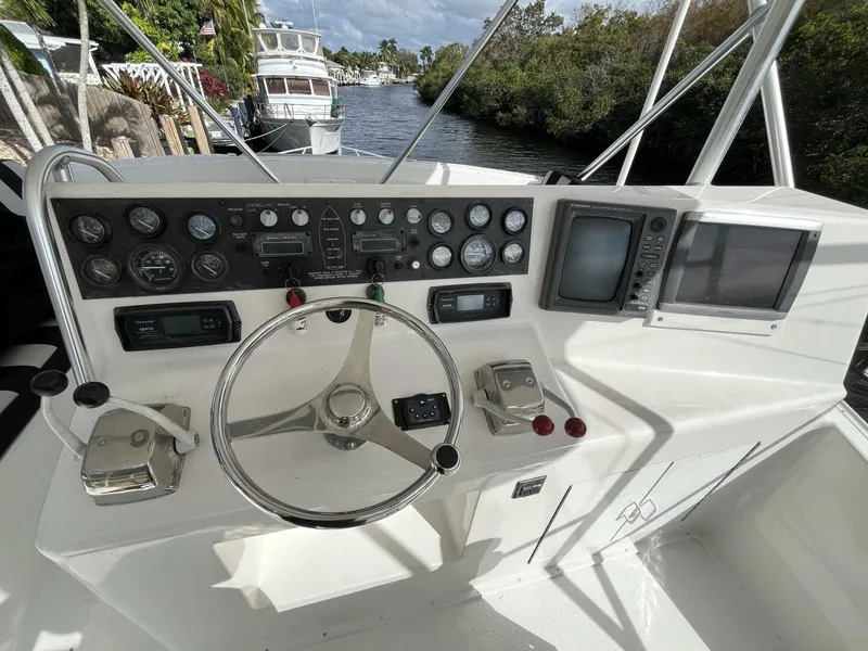 Slide: The Image of Post 42 Convertible 1999 - 18