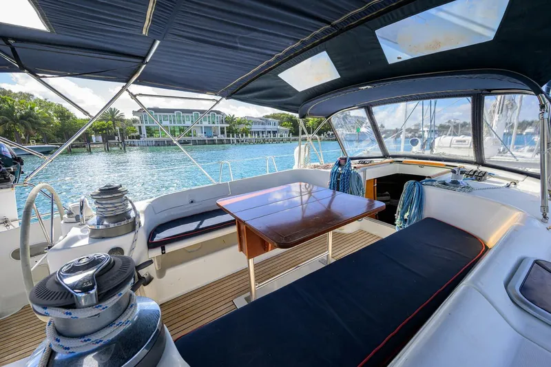 Slide: The Image of Beneteau 2003 - 9