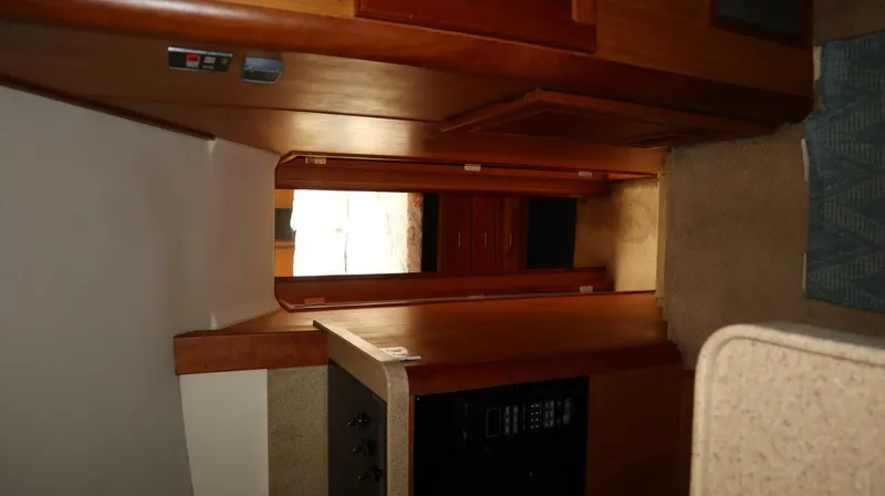 Slide: The Image of Luhrs 38 Convertible 2005 - 24