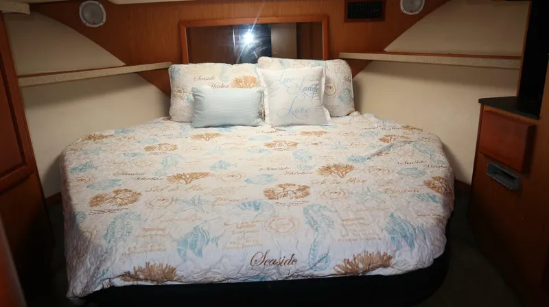 Slide: The Image of Luhrs 38 Convertible 2005 - 31