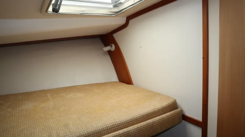 Slide: The Image of Luhrs 38 Convertible 2005 - 34