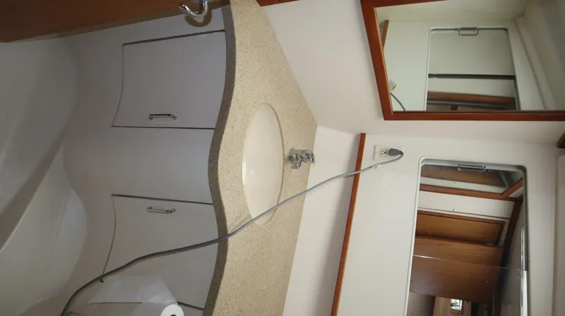 Slide: The Image of Luhrs 38 Convertible 2005 - 41