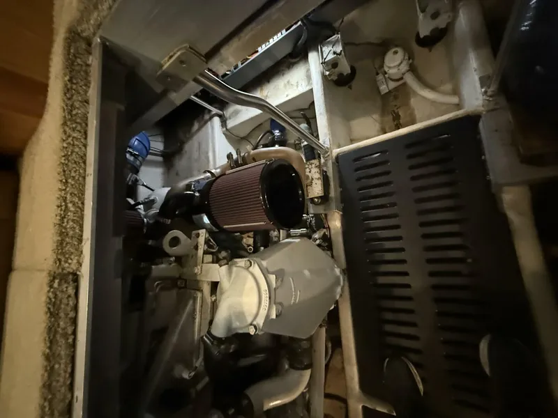Slide: The Image of Luhrs 38 Convertible 2005 - 74