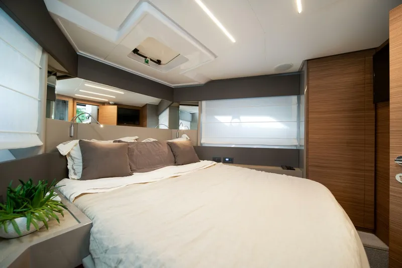 Slide: The Image of Ferretti 450 Fly 2018 - 10