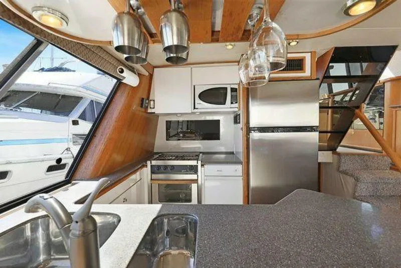 Slide: The Image of Bayliner 4788 1998 - 14