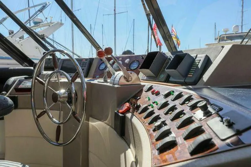 Slide: The Image of Bayliner 4788 1998 - 18
