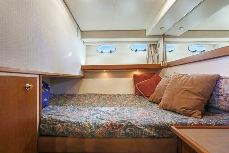 Slide: The Image of Bayliner 4788 1998 - 29