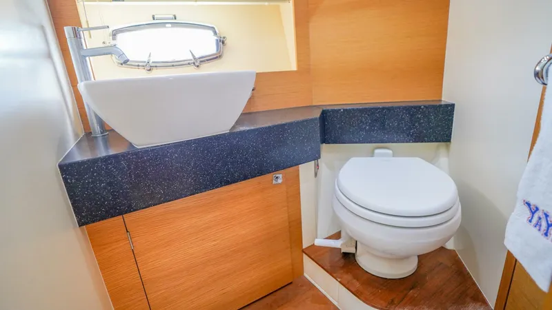 Slide: The Image of Fairline 2009 - 35