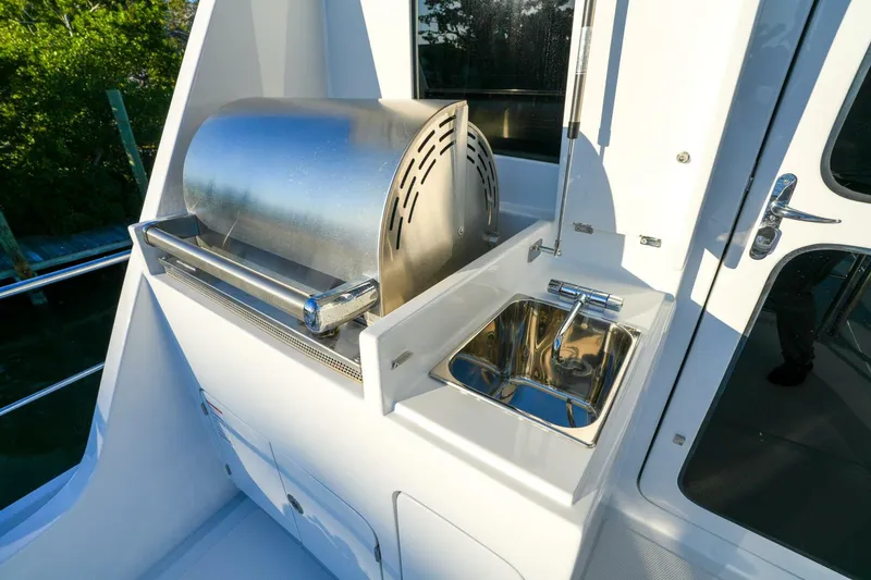 Slide: The Image of Marlow Explorer 70E-CB 2025 - 46