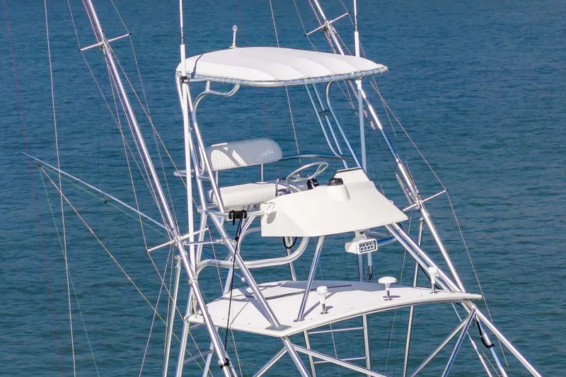 Slide: The Image of Custom Carolina 40 Layton Express 2003 - 52
