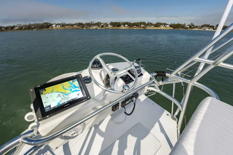 Slide: The Image of Custom Carolina 40 Layton Express 2003 - 8