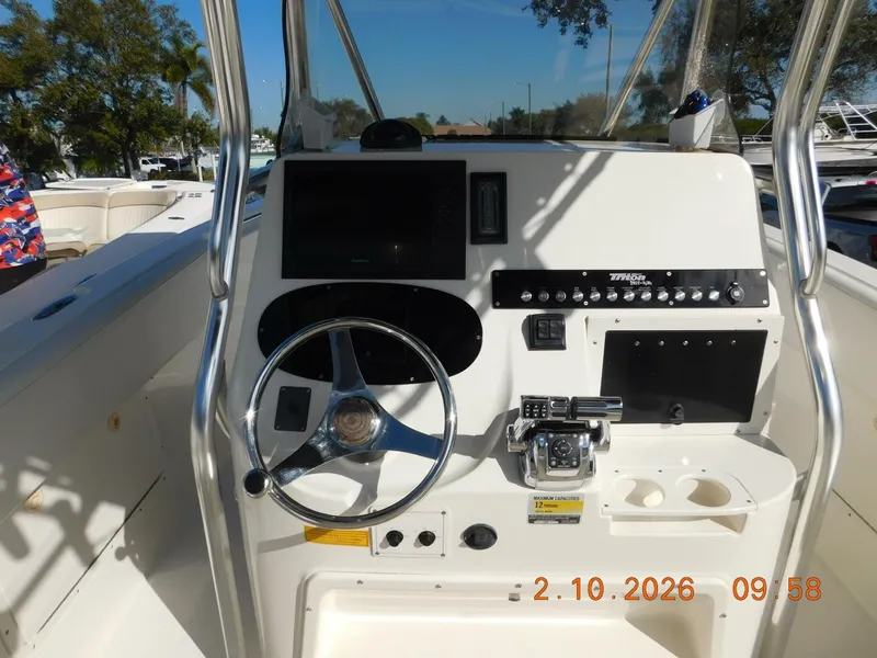 Slide: The Image of Triton 2895 CC 2006 - 8
