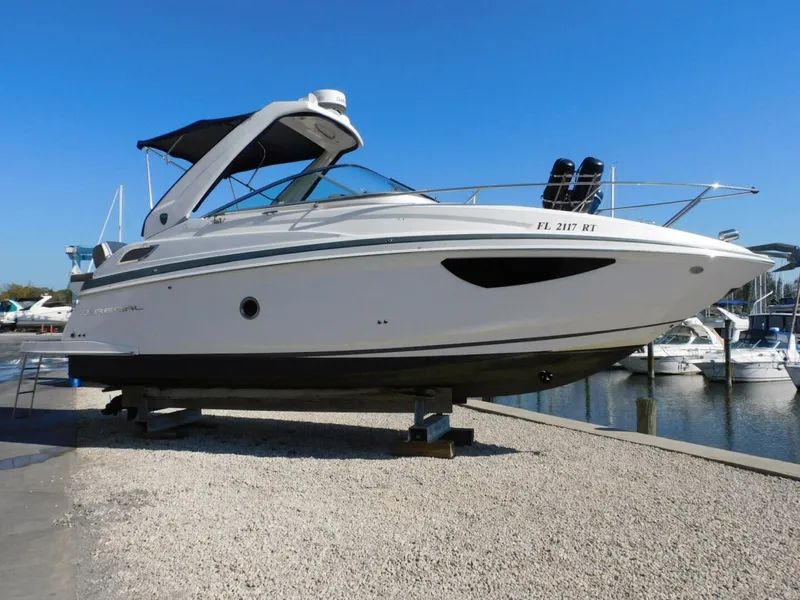 The Image of Regal 28 Express 2019 - 0