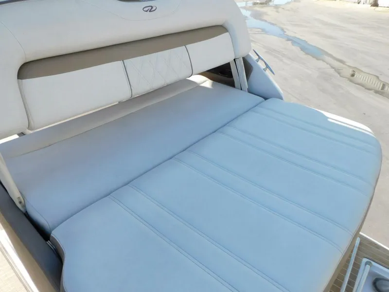 Slide: The Image of Regal 28 Express 2019 - 32
