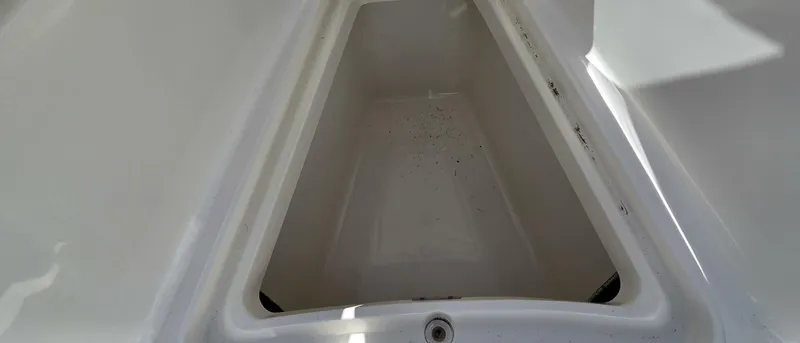 Slide: The Image of Boston Whaler 270 Outrage 2006 - 11