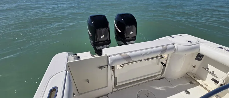 Slide: The Image of Boston Whaler 270 Outrage 2006 - 26