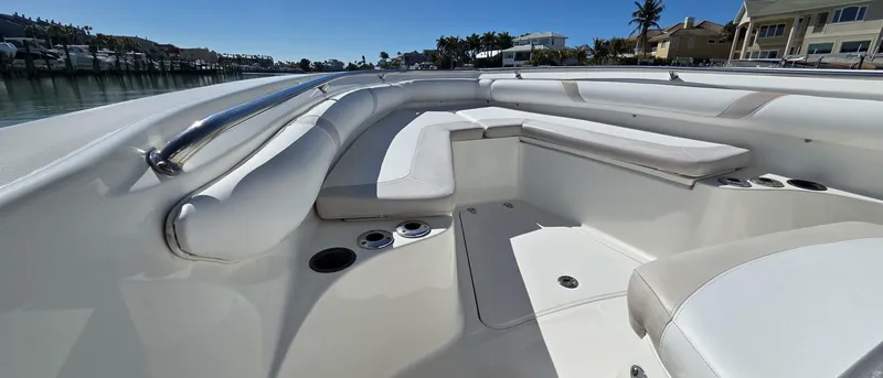 Slide: The Image of Boston Whaler 270 Outrage 2006 - 3