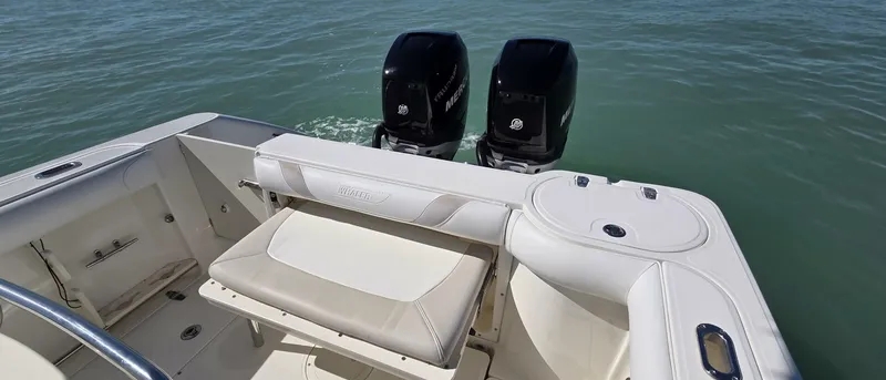 Slide: The Image of Boston Whaler 270 Outrage 2006 - 33