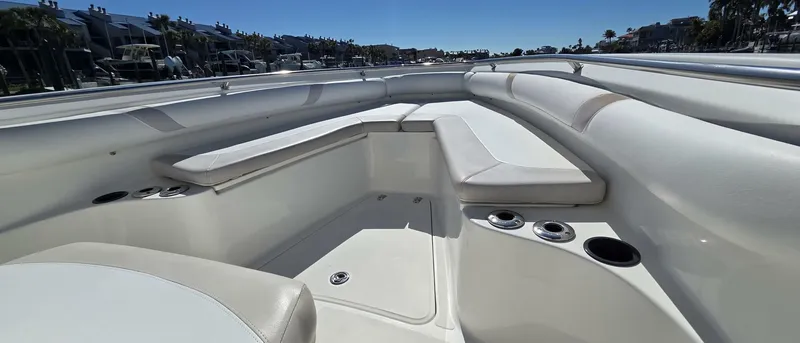 Slide: The Image of Boston Whaler 270 Outrage 2006 - 5