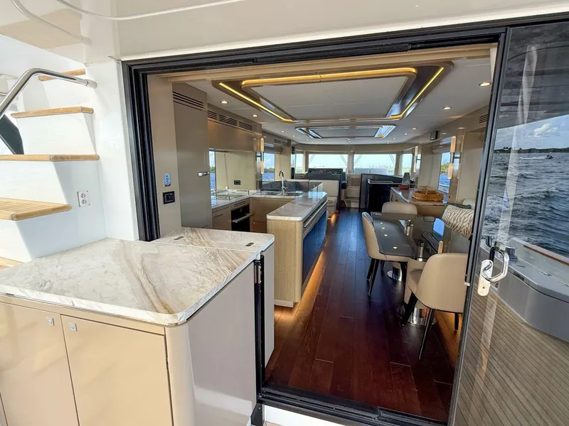 Slide: The Image of Sirena 68 2023 - 21