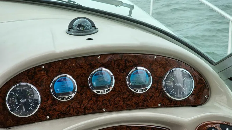 Slide: The Image of Sea Ray 2006 - 13