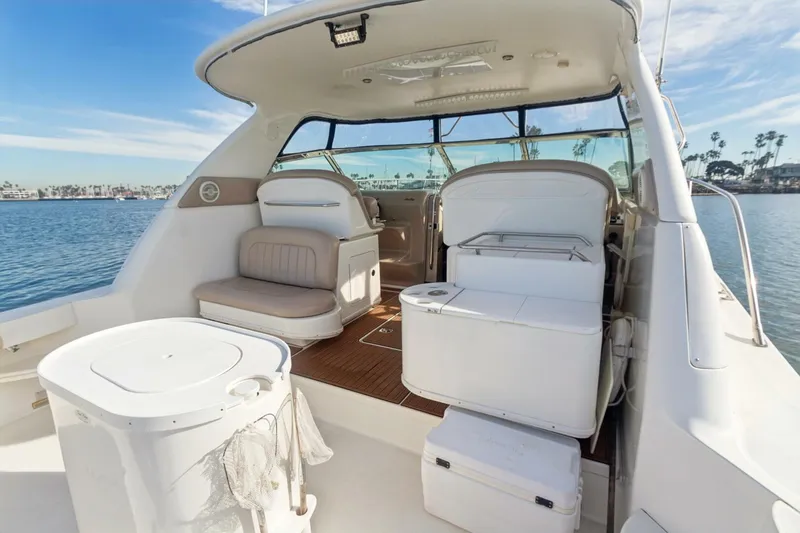 Slide: The Image of Sea Ray 370 Express Cruiser 2000 - 40