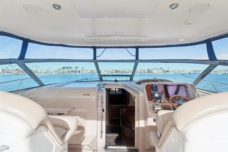 Slide: The Image of Sea Ray 370 Express Cruiser 2000 - 49